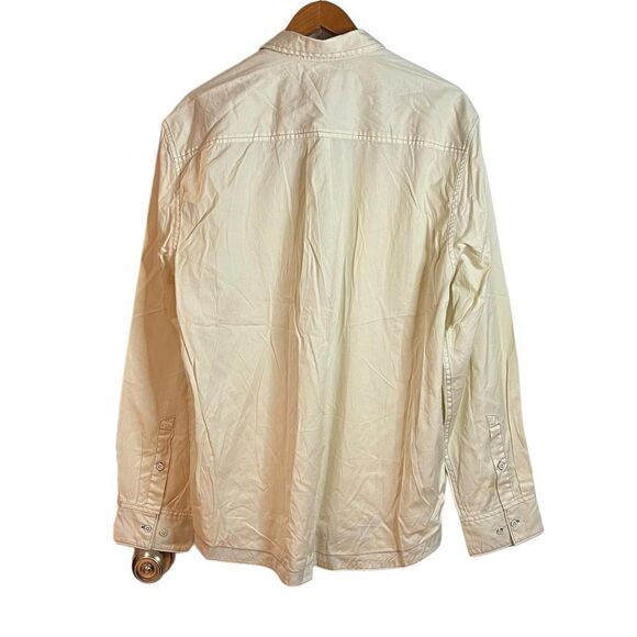 NWT! Tommy Bahama explorer west button up shirt - Picture 8 of 12